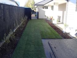 Ground work, garden preparation, soil replenishment, ground leveling, drainage 